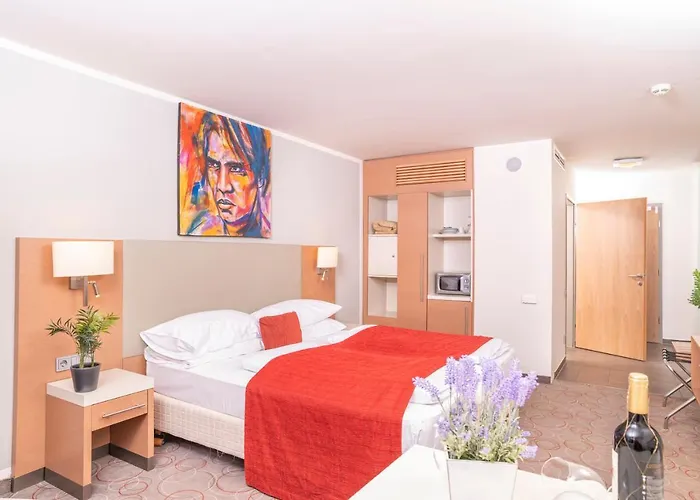 Vivo Hotel 4*